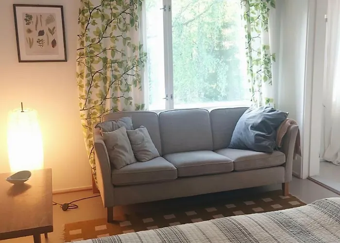 Hyvaen Elaemaen Koulun Good Life